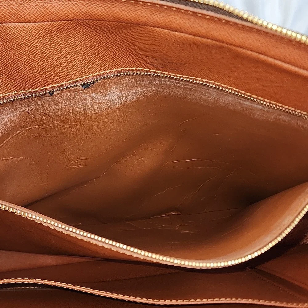 Authentic Louis Vuitton Porte Documents Voyage Bag